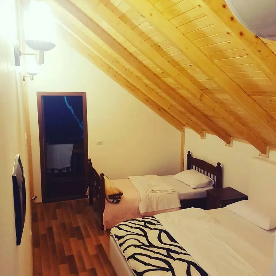 Krojet E Rrogamit Valbone 0*,  Albanië