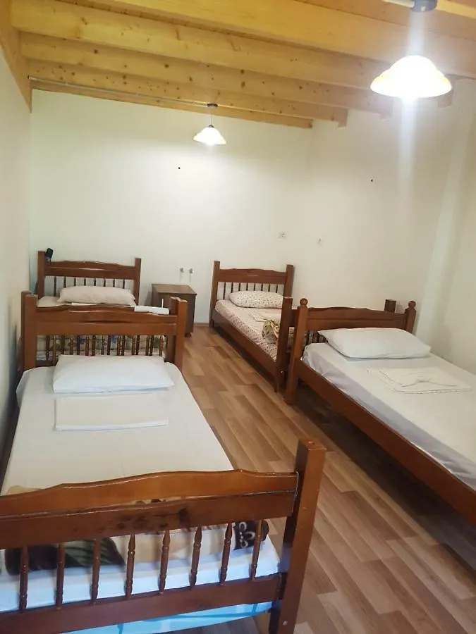 Krojet E Rrogamit Valbone Bed & Breakfast