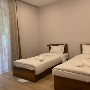  Guest house Stone House